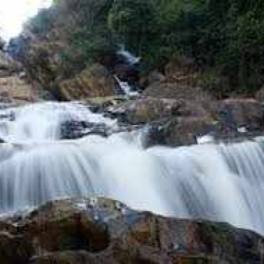 TOP 10 WATERFALLS IN INDIA